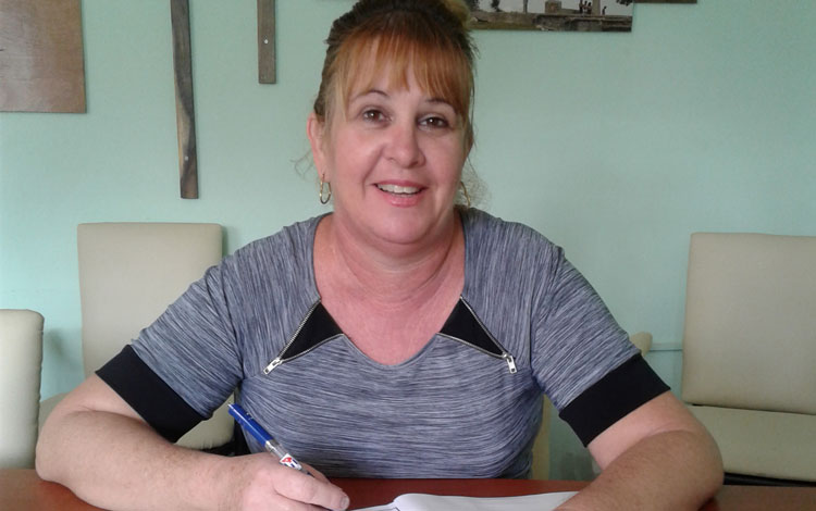 Ania María Aparicio Albelo, diputada a la ANPP y directora provincial de Justicia en Villa Clara
