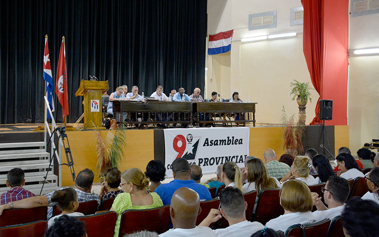 Asamblea 9 Congreso de los CDR en Villa Clara.
