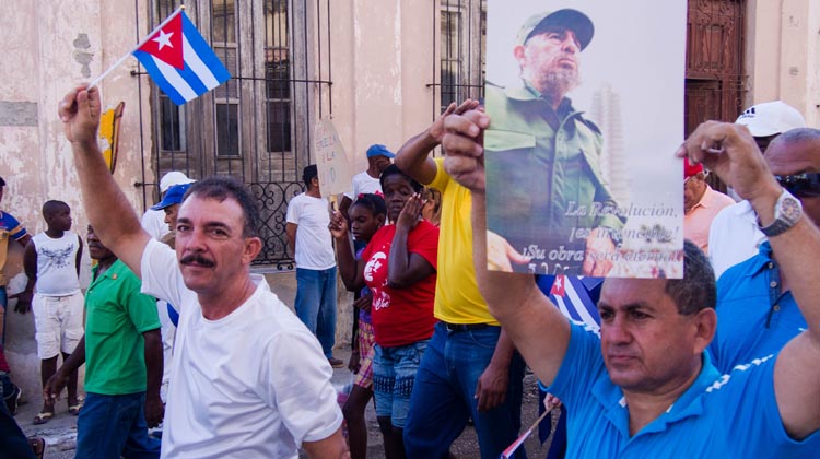Homenaje a Fidel en desfile del Primero de Mayo en Sagua la Grande.