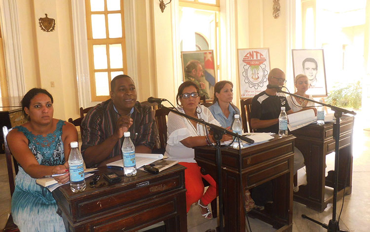 Conferencia del Sindicato Municipal de Cultura de Santa Clara.
