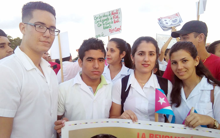 Estudiantes de Medicina en el Primero de Mayo