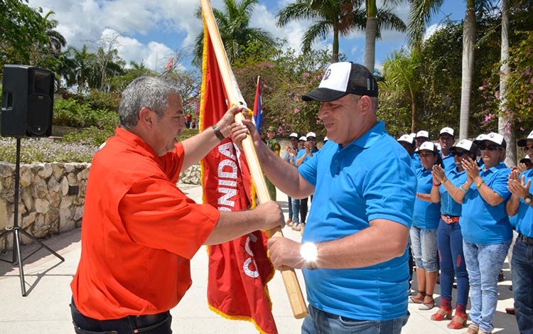 Abanderamiento delegación XXI Congreso de la CTC