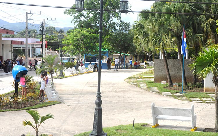Parque Central de Manicaragua.