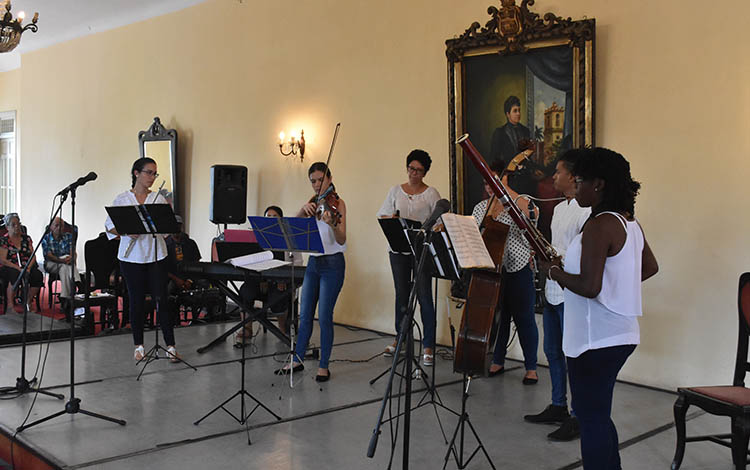 Gala de la Sociedad Cultural José Martí de Villa Clara Gala de la Sociedad Cultural José Martí de Villa Clara