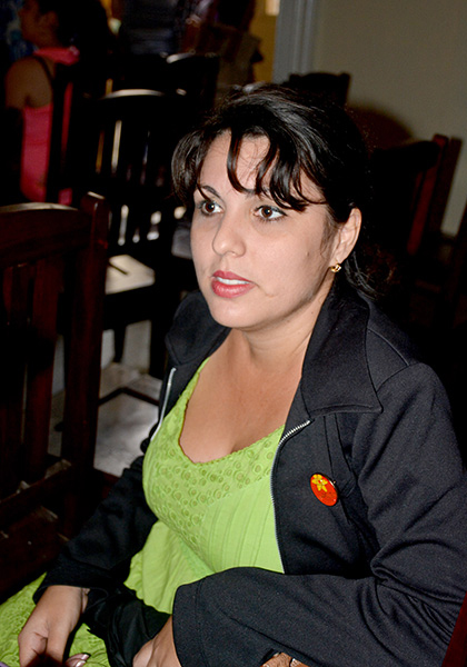 Evelyn Fernández, joven distiguida con el sello Forjadores del Futuro. Evelyn Fernández, joven distiguida con el sello Forjadores del Futuro.