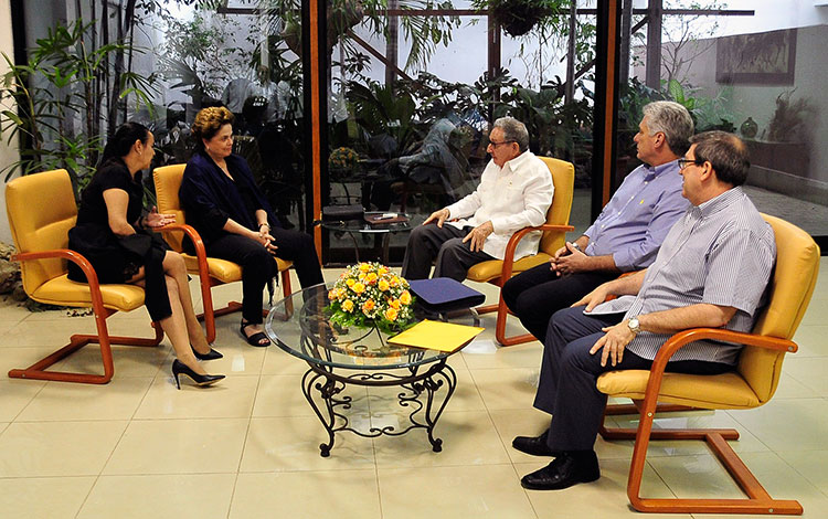 Encuentro de Raúl Castro Ruz y Miguel Díaz-Canel Bermúndez con Dilma Rousseff.