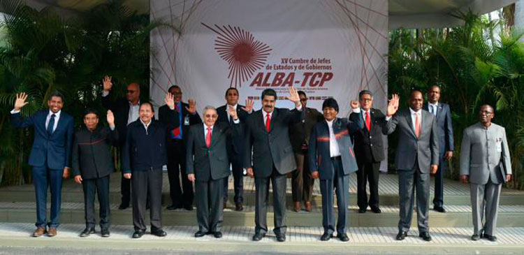 Foto de presidentes y jefes de estados del grupo ALBA-TCP. Foto de presidentes y jefes de estados del grupo ALBA-TCP.