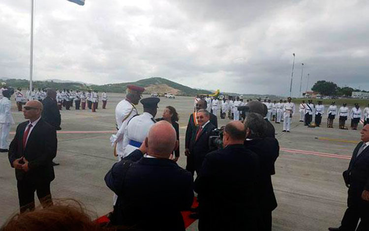 Llegada de Raúl Castro Ruz a Antigua y Barbuda.