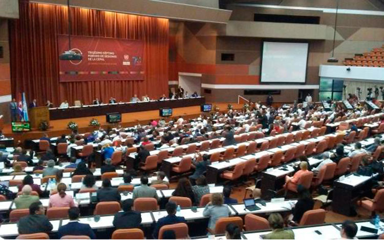 Sesión inaugural del 37 periódo de sesiones la Comisión Económica para América Latina (Cepal) 