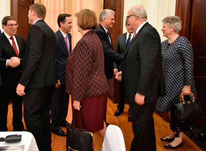 Encuentro del presidente cubano, Miguel Díaz-Canel, con empresarios y líderes del sector agrícola en los Estados Unidos. Encuentro del presidente cubano, Miguel Díaz-Canel, con empresarios y líderes del sector agrícola en los Estados Unidos.