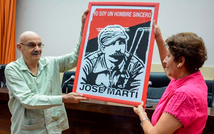 Upec reconoce al Ministerio de Educación