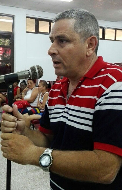 Periodista Abel Falcón Curí, en el pleno provincial de la UPEC en Villa Clara. Periodista Abel Falcón Curí, en el pleno provincial de la UPEC en Villa Clara.
