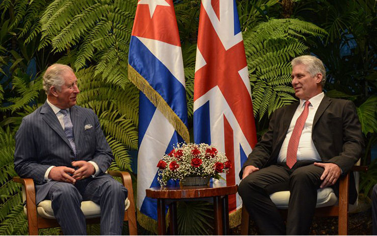 Encuentro entre presidente de Cuba, Miguel Díaz-Canel, y el príncipe Carlos de Gales.