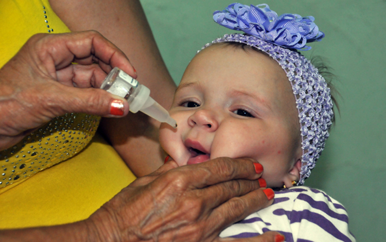 Campaña de Vacunación Antipolio.