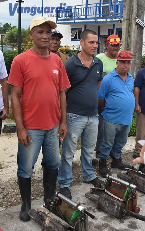 Operarios de la Campaña Antivectorial en Santa Clara. Operarios de la Campaña Antivectorial en Santa Clara.