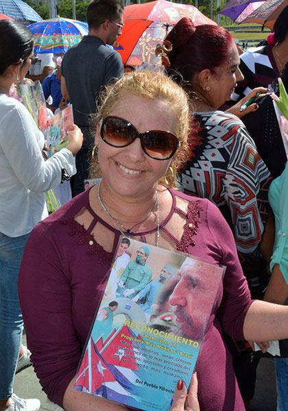 Doctora villaclreña Grisel Longina Rodríguez Ortiz arriba a la Plaza Ernesto Che Guevara, de Santa Clara. Doctora villaclreña Grisel Longina Rodríguez Ortiz arriba a la Plaza Ernesto Che Guevara, de Santa Clara.