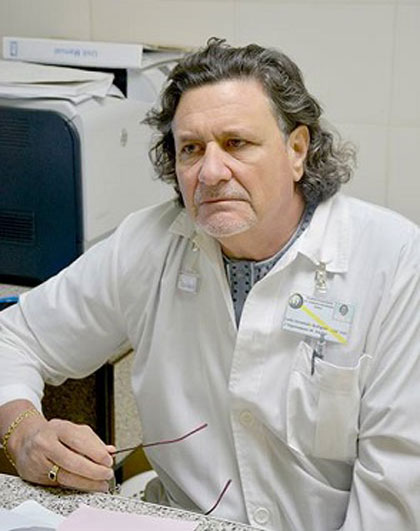Doctor Carlos Alberto Hernández, jefe del Departamento de Medicina Nuclear del hospital universitario oncológico Celestino Hernández Robau. Doctor Carlos Alberto Hernández, jefe del Departamento de Medicina Nuclear del hospital universitario oncológico Celestino Hernández Robau.