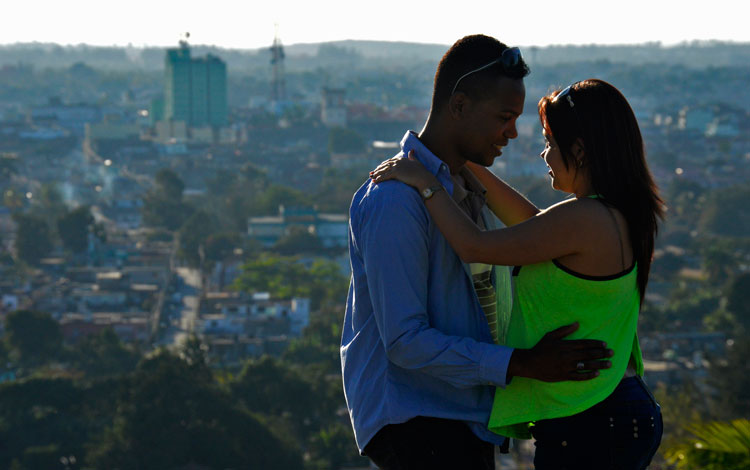 Pareja jÃ³venes cubanos