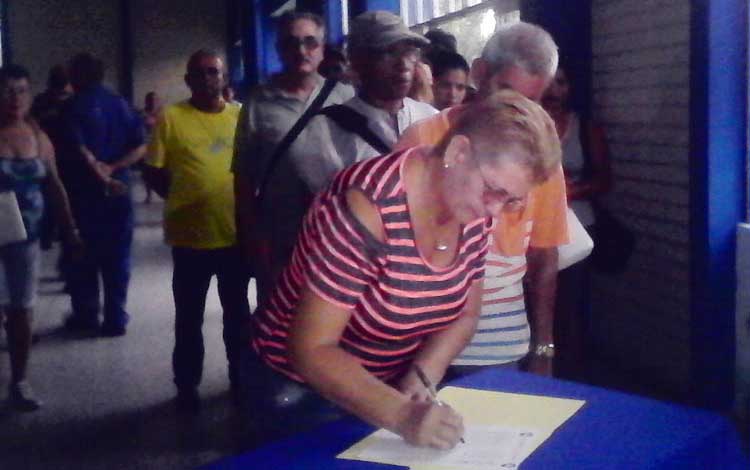Firmas en apoyo a Lula