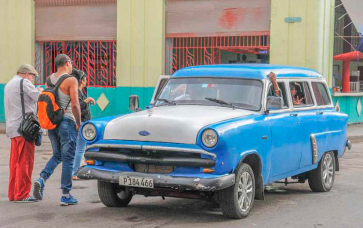 Transportistas privados en Cuba. Transportistas privados en Cuba.
