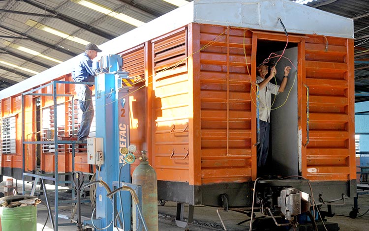 Unidad Empresarial de Base Talleres Ferroviarios Mario Domínguez Regalado de Caibarién