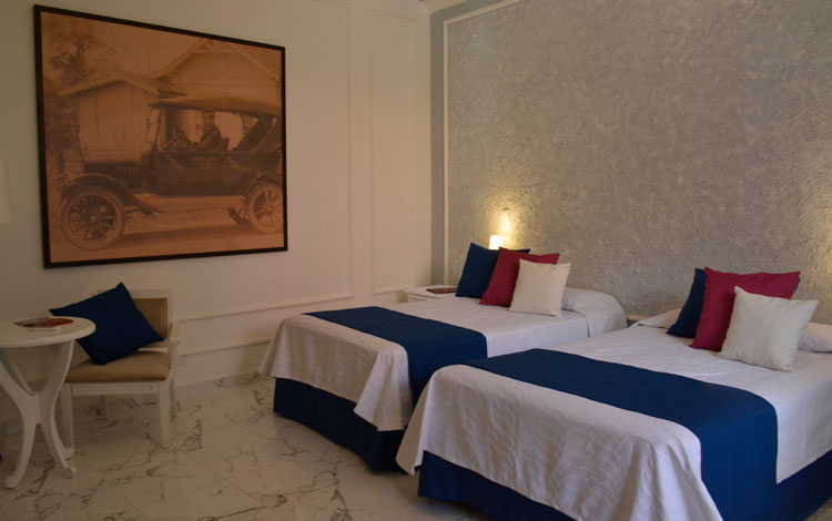 Habitación del Hotel E Bausá.