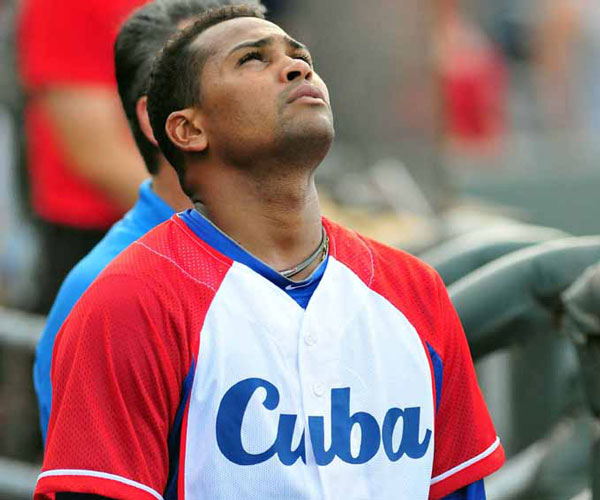 Freddy Asiel ílvarez Pitcher de Cuba. Freddy Asiel ílvarez Pitcher de Cuba.