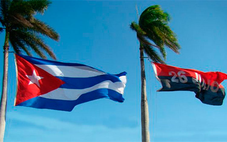 Bandera cubana y del 26 de julio