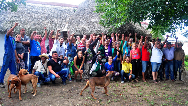 Especialistas de agroecologí­a visitan Villa Clara.