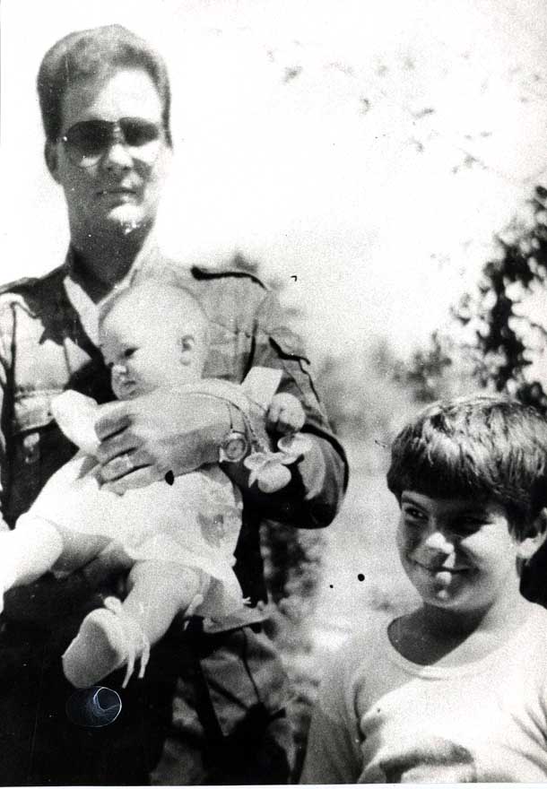 arcilio-junto-a-sus-hijos
