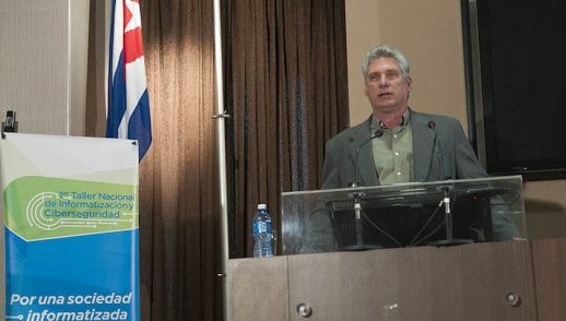 Miguel Dí­az-Canel, clausura Taller de Informatización.