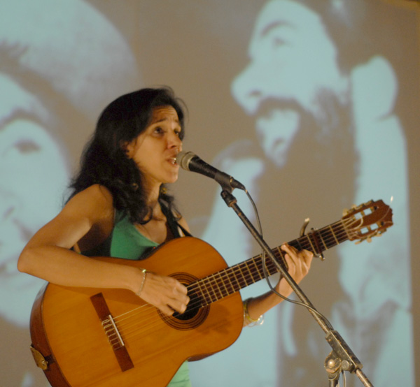 lisandra trovadora