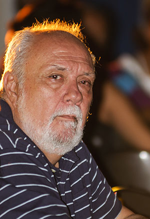 Musicólogo Tony Pinelli.