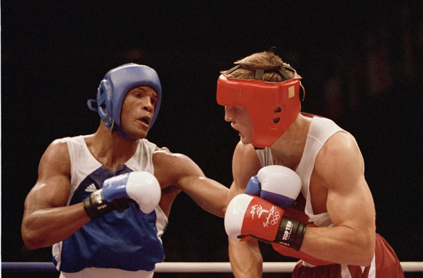 Félix Savón logró convertise en triple campeón olímpico, hazaña solo lograda por Teófilo Stevenson, y el húngaro Laszlo Papp Félix Savón logró convertise en triple campeón olímpico, hazaña solo lograda por Teófilo Stevenson, y el húngaro Laszlo Papp