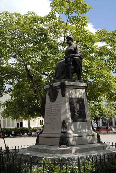 monumento-marta-abreu-de-estevez-rbv1
