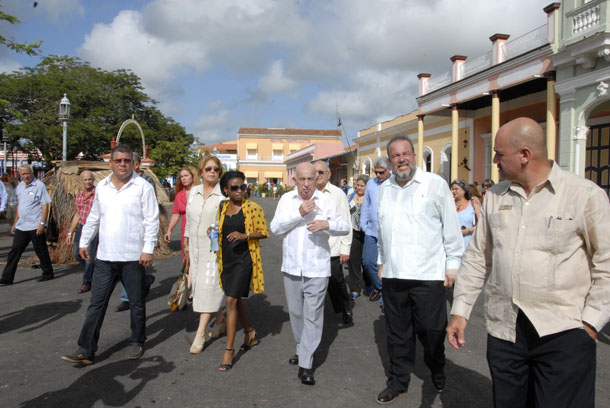 Autoridades recorren Remedios