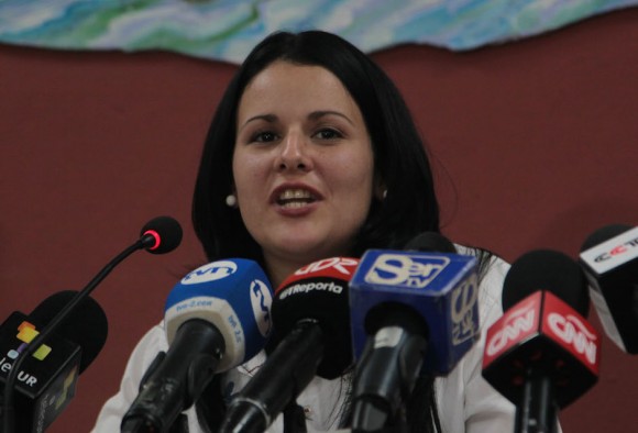 Conferencia de prensa de la delegación cubana que asiste a los Foros paralelos de la Cumbre de las Américas, en Panamá.