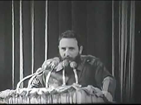 Fidel Castro Ruz en la fundación del Partido Comunista de Cuba.