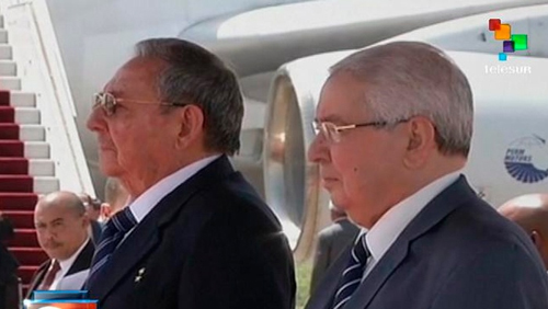 Raúl Castro inicia visita oficial a Argelia.