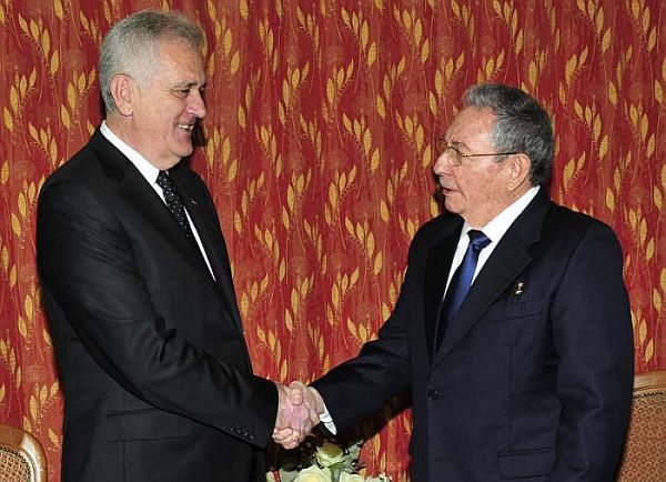 Raúl Castro Ruz y Tomislav Nikolic, presidente de Serbia.