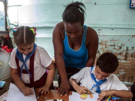 isel instructora arte