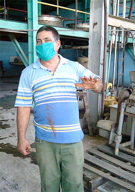 Jorge Luis Cárdenas Morales, jefe del área de derivados apuesta por la diversificación y el encadenamiento productivo. (Foto: Luis Machado Ordetx). Jorge Luis Cárdenas Morales, jefe del área de derivados apuesta por la diversificación y el encadenamiento productivo. (Foto: Luis Machado Ordetx).