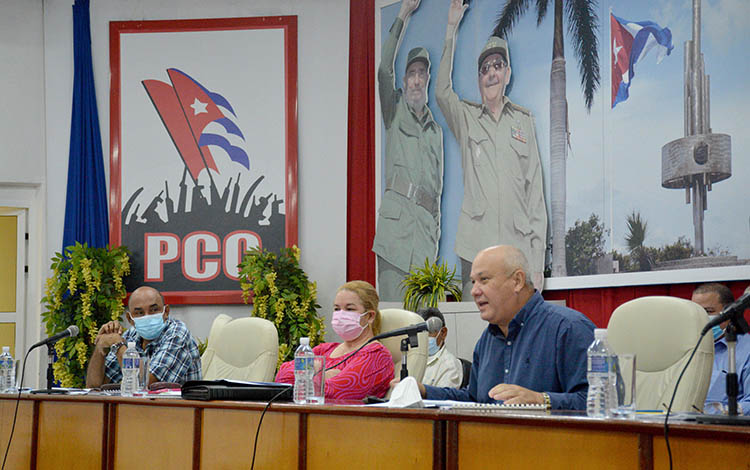 Vice primer ministro Jorge Luis Tapia Fonseca presidió el análisis de la agricultura en Villa Clara.
