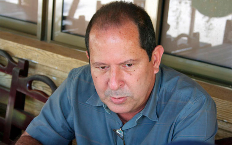 Carlos Alberto Díaz Manso, coordinador técnico del proyecto IRES en Cuba. Carlos Alberto Díaz Manso, coordinador técnico del proyecto IRES en Cuba.