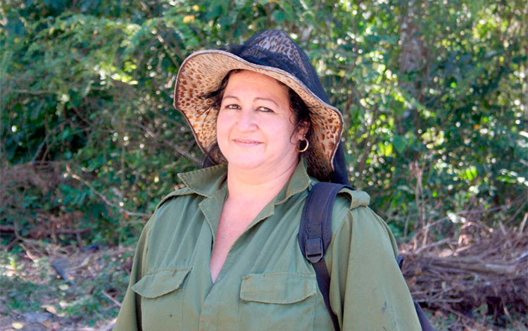 Yamilé Masa, apicultora del municipio de Manicaragua, Cuba. Yamilé Masa, apicultora del municipio de Manicaragua, Cuba.