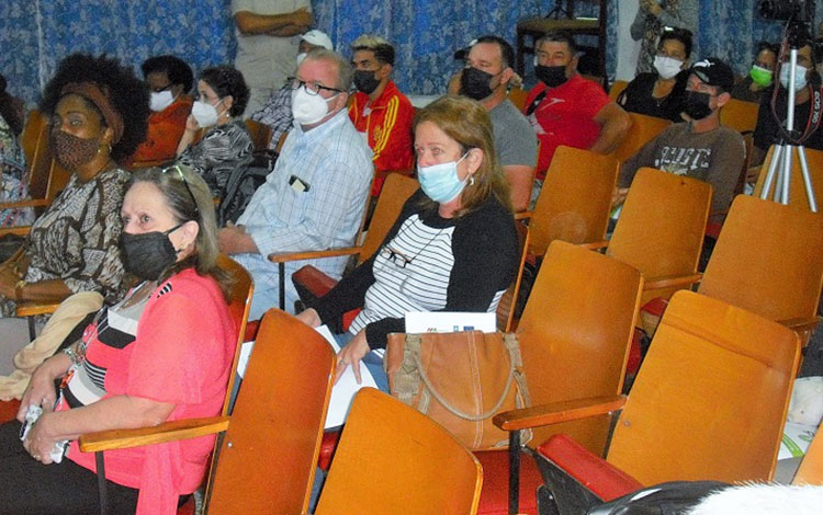 Participantes en el taller sobre calidad e inocuidad en la cadena agroalimentaria.