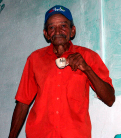Productor agroecológico Juan de Mata Ribalta Morales, de Sagua la Grande. Productor agroecológico Juan de Mata Ribalta Morales, de Sagua la Grande.