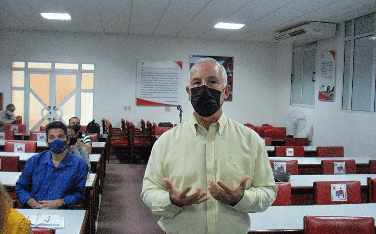 No menos importante lo expuesto por el Dr. Rafael Gómez Kosky.