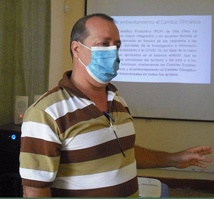 Dr. Guillermo Saura González, jefe del grupo de enfrentamiento al cambio climático. Dr. Guillermo Saura González, jefe del grupo de enfrentamiento al cambio climático.