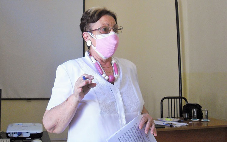 Doctora María del Carmen Velasco, delegada del Ministerio de Ciencia, Tecnología y Medioa Ambiente en Villa Clara. Doctora María del Carmen Velasco, delegada del Ministerio de Ciencia, Tecnología y Medioa Ambiente en Villa Clara.